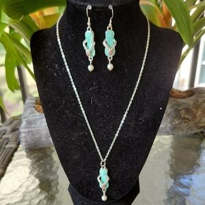 Elegant Silver and Turquoise Jewelry Set